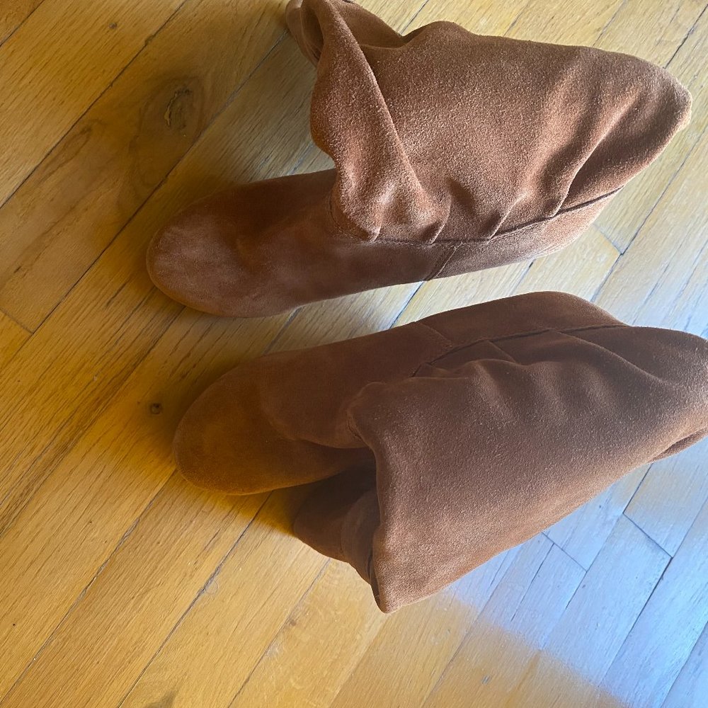 New Michael Kors Clog Cognac Suede Boot size 6.5M - Picture 3 of 3